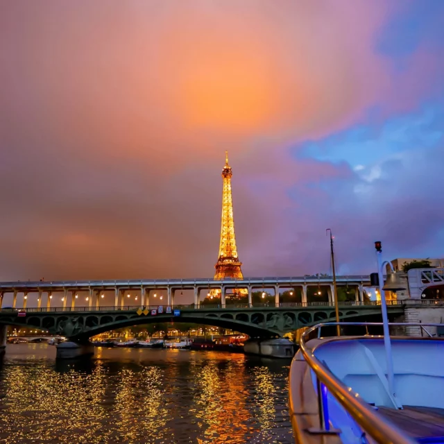 O @parismaniaofficial organiza viagens e eventos corporativos na #França através do IBB Projects. Somos o seu suporte local para transformar a estadia na França em uma experiência especial e inesquecível. Nosso diferencial é uma curadoria adaptada aos dois paises : de quem nasceu com as duas culturas e viveu nos dois paises ! @ibrossolettebranco 

Obrigada @martinelle.raphael pelas belíssimas imagens dos momentos únicos durante a missão internacional do @sestsenatbrasil E, claro, à todo o staff do @cnt_transporte que se empenhou muito para esse sucesso !