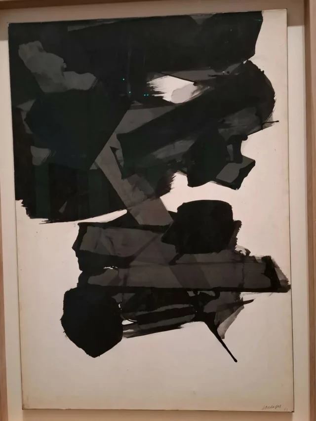 Exposição imperdível de @pierresoulages_officiel no Musée du Luxembourg até 11 de janeiro. Uma outra visão da obra desse imenso artista com a evolução de sua visão ao longo dos anos. #soulages #arte #Paris